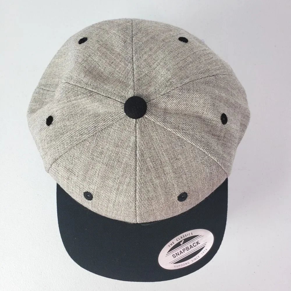 NWOT Snapback Hat Yupoong The Classics Corridor Logo Embroidered Gray and Black - Picture 6 of 6